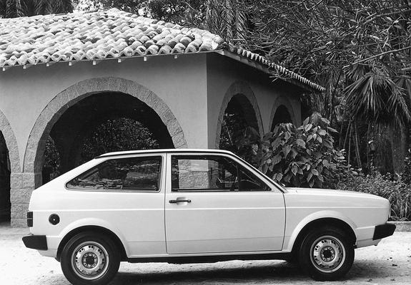 Photos of Volkswagen Gol 1980–86