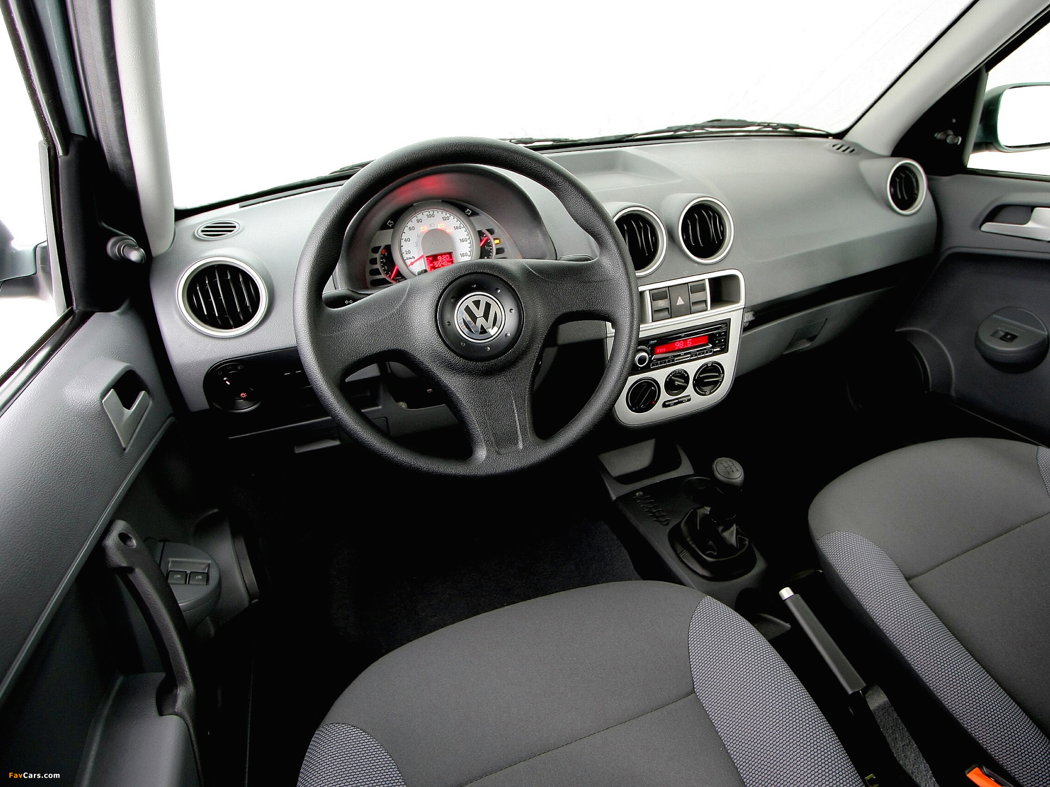Photos of Volkswagen Gol Trend 2008–12 (2048 x 1536)