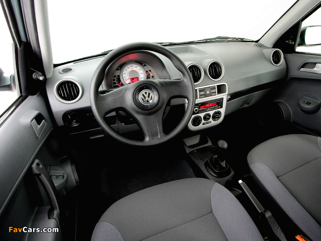 Photos of Volkswagen Gol Trend 2008–12 (640 x 480)