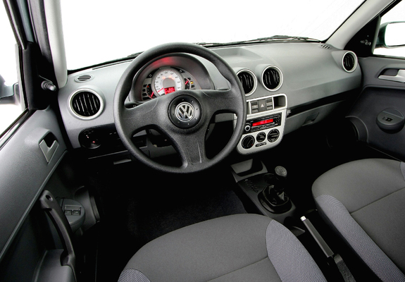 Photos of Volkswagen Gol Trend 2008–12