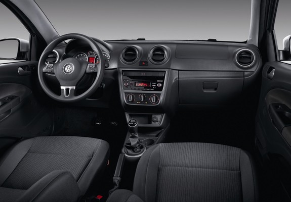 Photos of Volkswagen Gol BlueMotion 3-door 2012