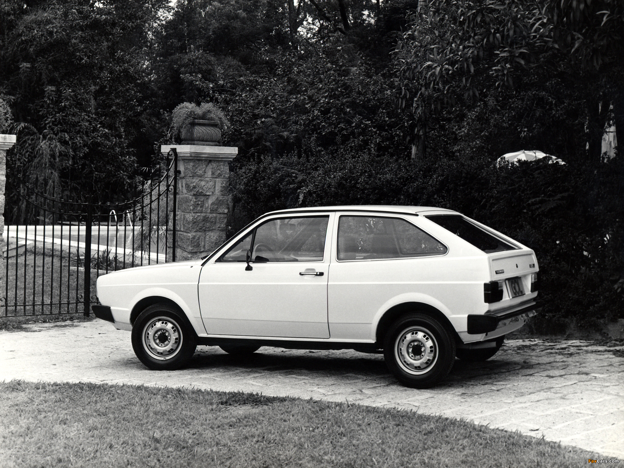 Volkswagen Gol 1980–86 images (2048 x 1536)