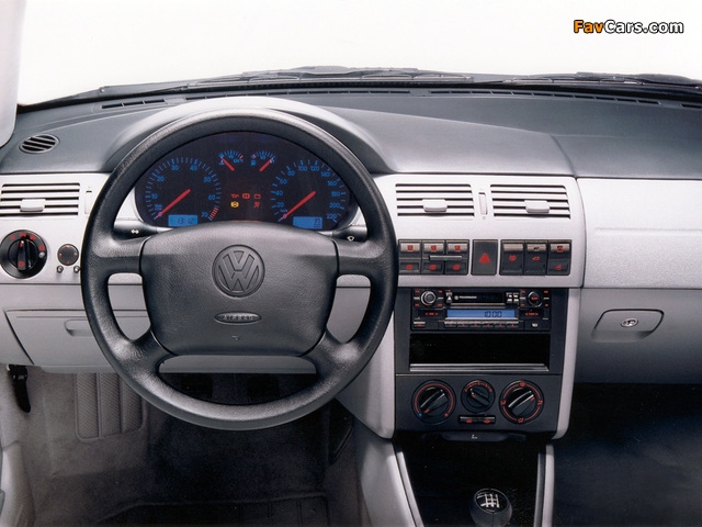 Volkswagen Gol 1999–2005 photos (640 x 480)