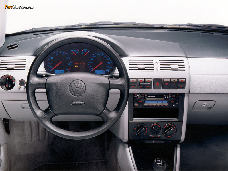 Volkswagen Gol 1999–2005 photos (800 x 600)