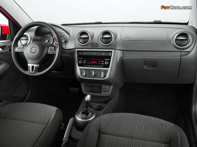 Volkswagen Gol 5-door 2012 pictures (640 x 480)