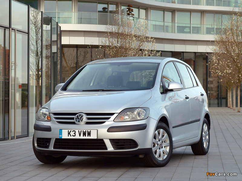 Images of Volkswagen Golf Plus UK-spec 2005–09 (800 x 600)