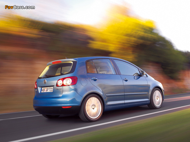 Images of Volkswagen Golf Plus 2005–09 (640 x 480)