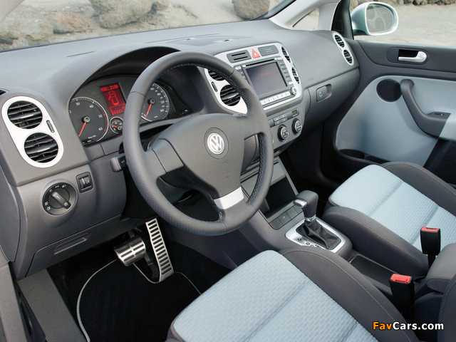 Photos of Volkswagen CrossGolf 2006–09 (640 x 480)