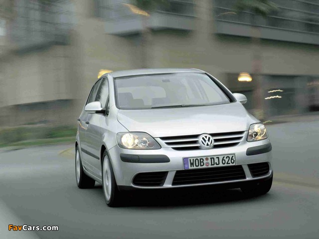 Pictures of Volkswagen Golf Plus 2005–09 (640 x 480)