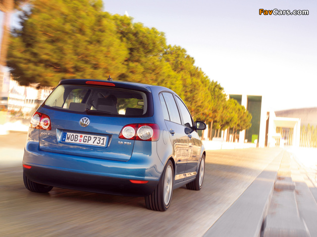 Pictures of Volkswagen Golf Plus 2005–09 (640 x 480)