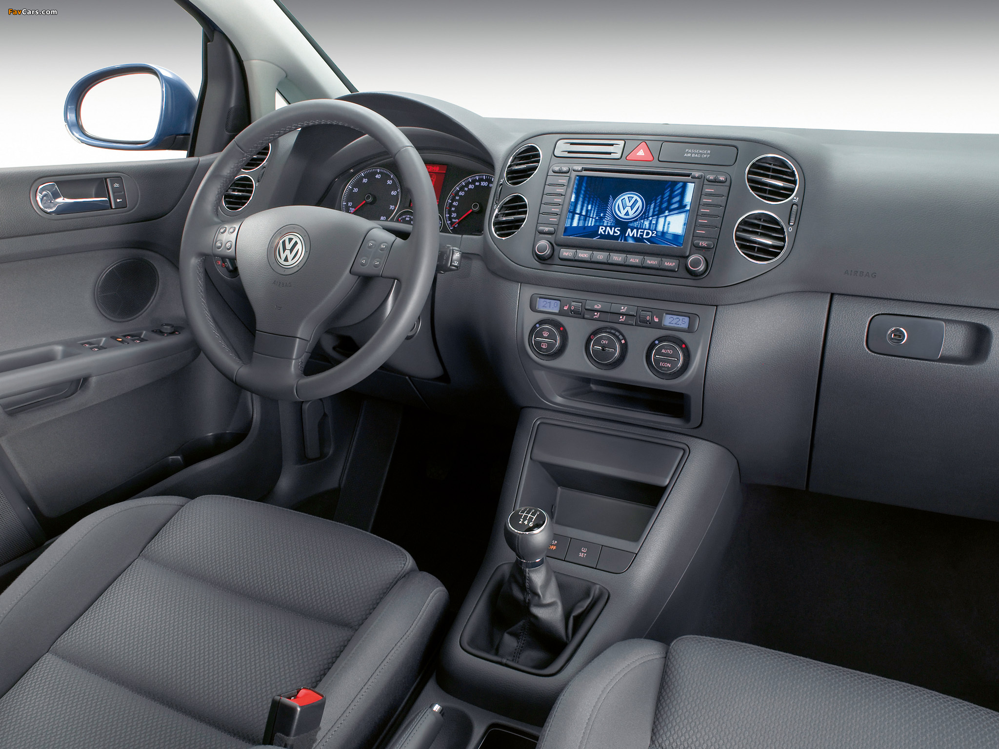 Volkswagen Golf Plus 2005–09 pictures (2048 x 1536)