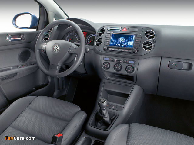 Volkswagen Golf Plus 2005–09 pictures (640 x 480)