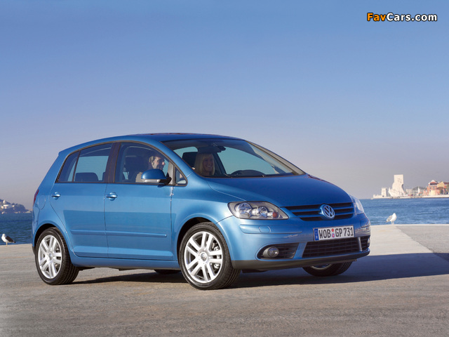 Volkswagen Golf Plus 2005–09 wallpapers (640 x 480)