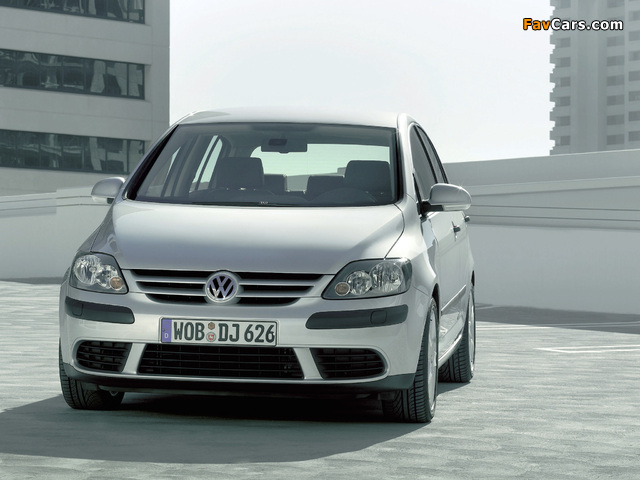 Volkswagen Golf Plus 2005–09 wallpapers (640 x 480)