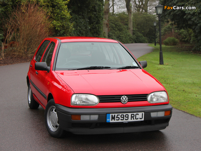 Images of Volkswagen Golf Ecomatic UK-spec (Typ 1H) 1993 (640 x 480)