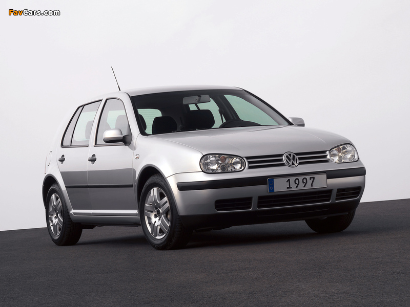 Images of Volkswagen Golf 5-door (Typ 1J) 1997–2003 (800 x 600)