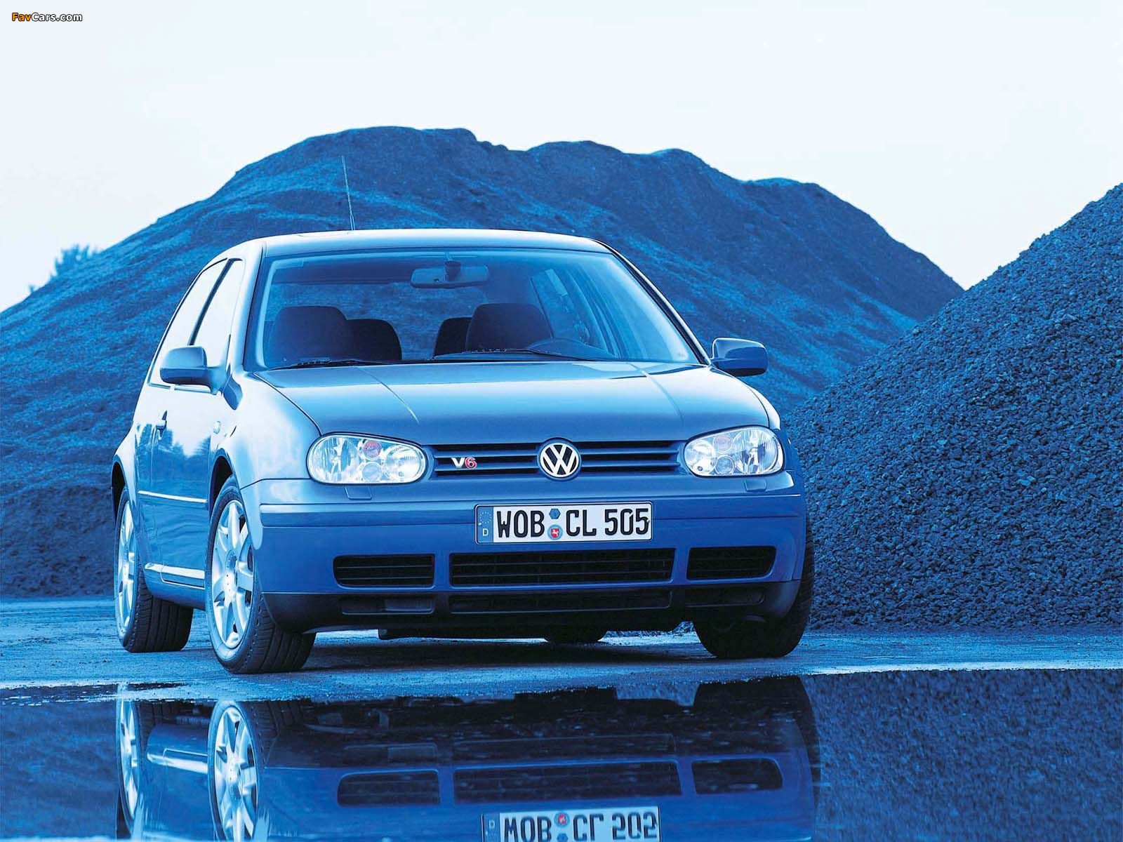 Images of Volkswagen Golf V6 4MOTION 3-door (Typ 1J) 1999–2003 (1600 x 1200)