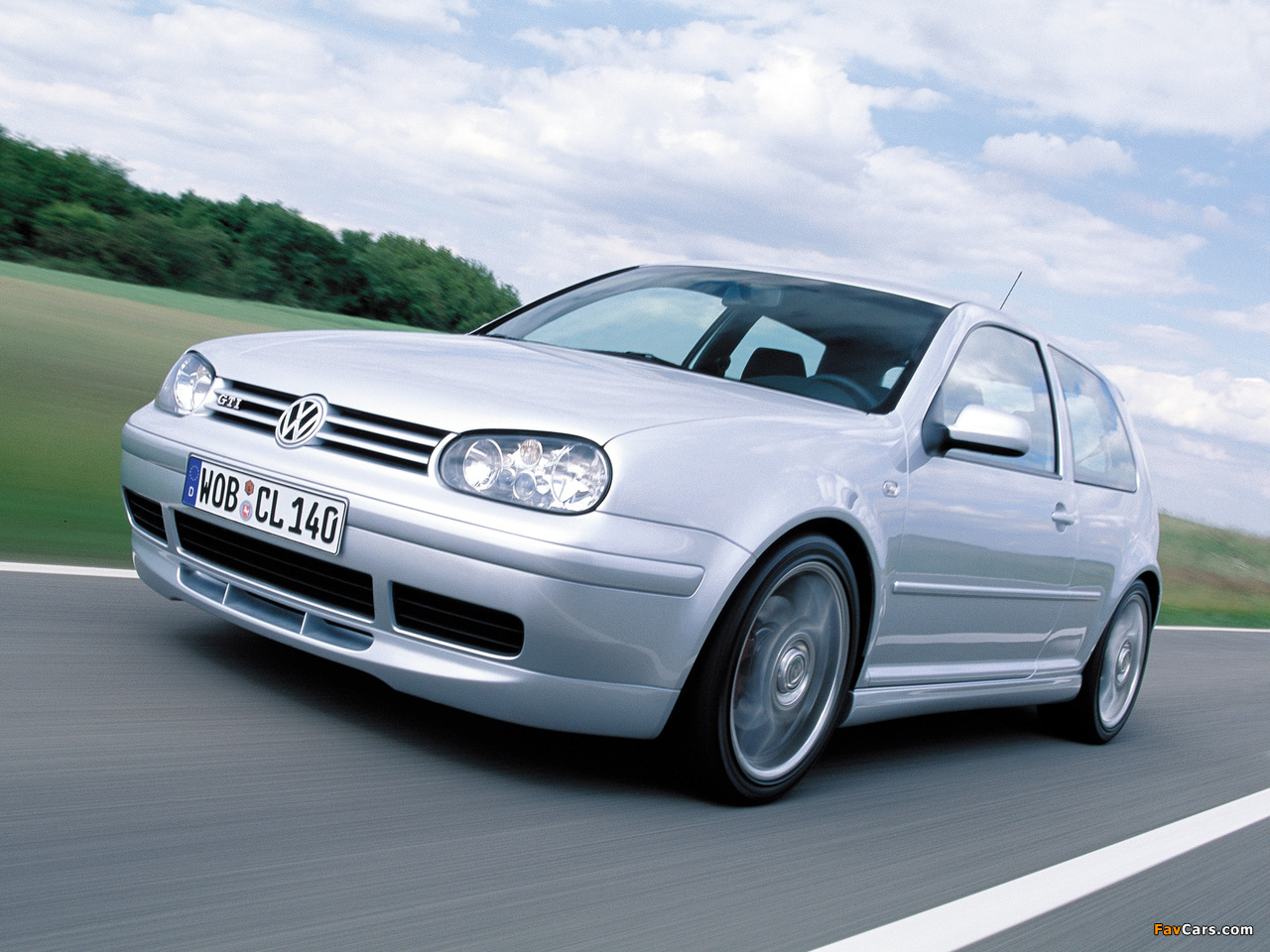 Images of Volkswagen Golf GTI 25th Anniversary (Typ 1J) 2001 (1280 x 960)