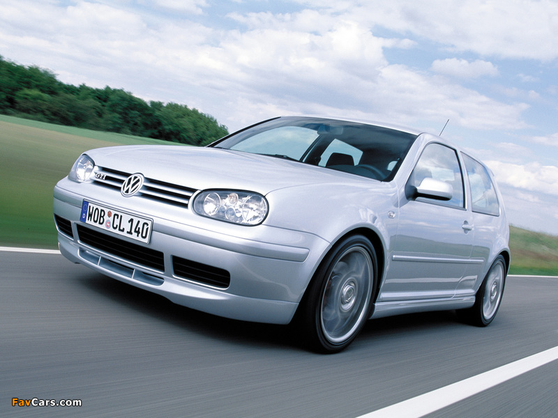Images of Volkswagen Golf GTI 25th Anniversary (Typ 1J) 2001 (800 x 600)