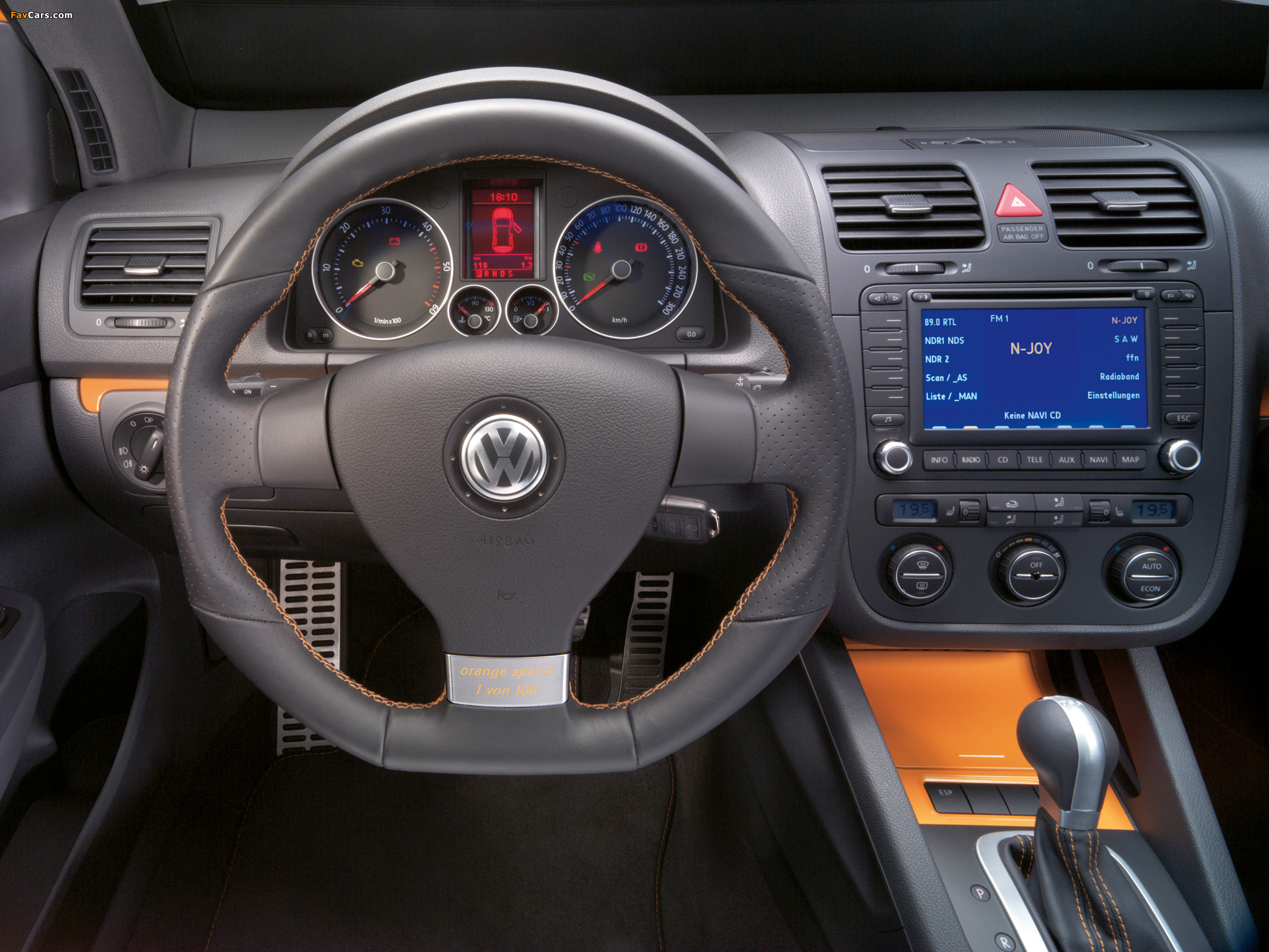 Images of Volkswagen Golf Speed (Typ 1K) 2005 (2048 x 1536)