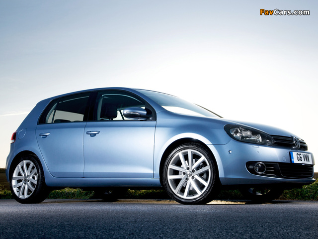 Images of Volkswagen Golf GT 5-door UK-spec (Typ 5K) 2008–12 (640 x 480)