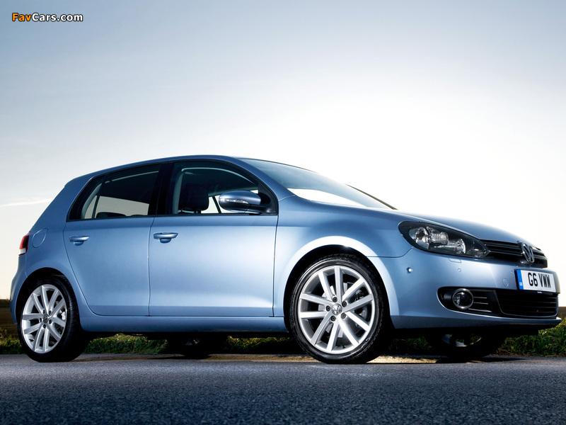 Images of Volkswagen Golf GT 5-door UK-spec (Typ 5K) 2008–12 (800 x 600)