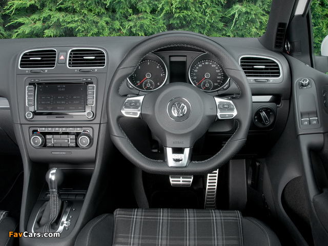 Images of Volkswagen Golf GTD 3-door UK-spec (Typ 5K) 2009–12 (640 x 480)
