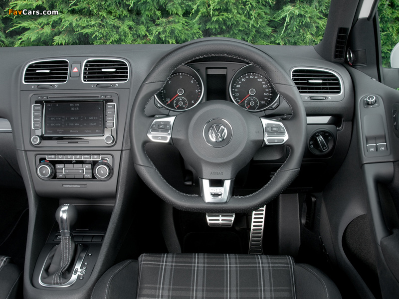 Images of Volkswagen Golf GTD 3-door UK-spec (Typ 5K) 2009–12 (800 x 600)