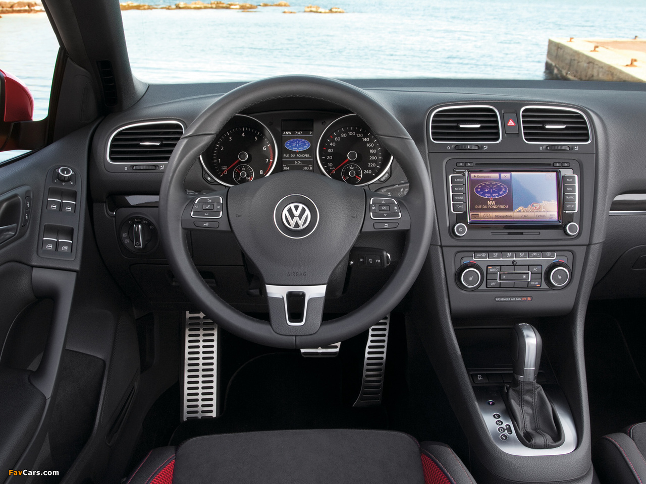 Images of Volkswagen Golf Cabrio (Typ 5K) 2011 (1280 x 960)