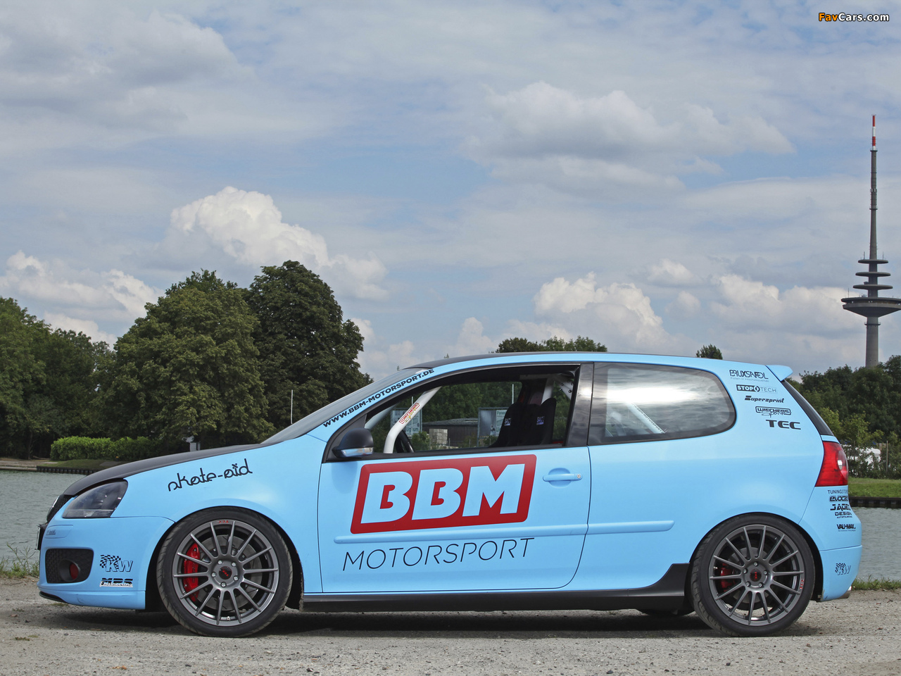 Images of BBM Motorsport Volkswagen Golf GTI 3-door (Typ 1K) 2012 (1280 x 960)