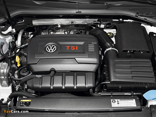 Images of Volkswagen Golf GTI 5-door (Typ 5G) 2013 (640 x 480)