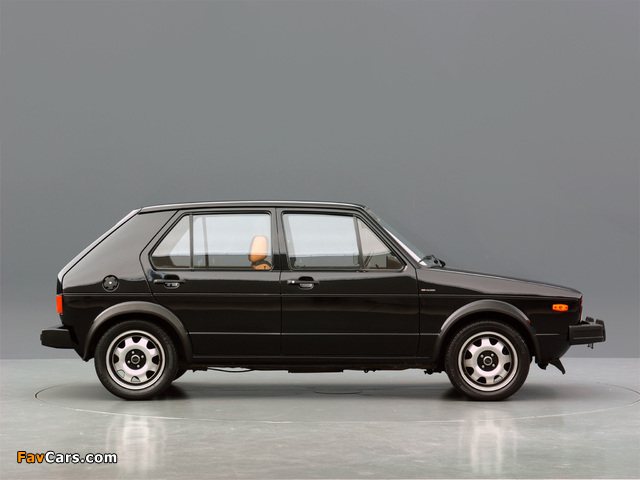 Photos of Volkswagen Golf GTI 5-door (Typ 17) 1976–83 (640 x 480)