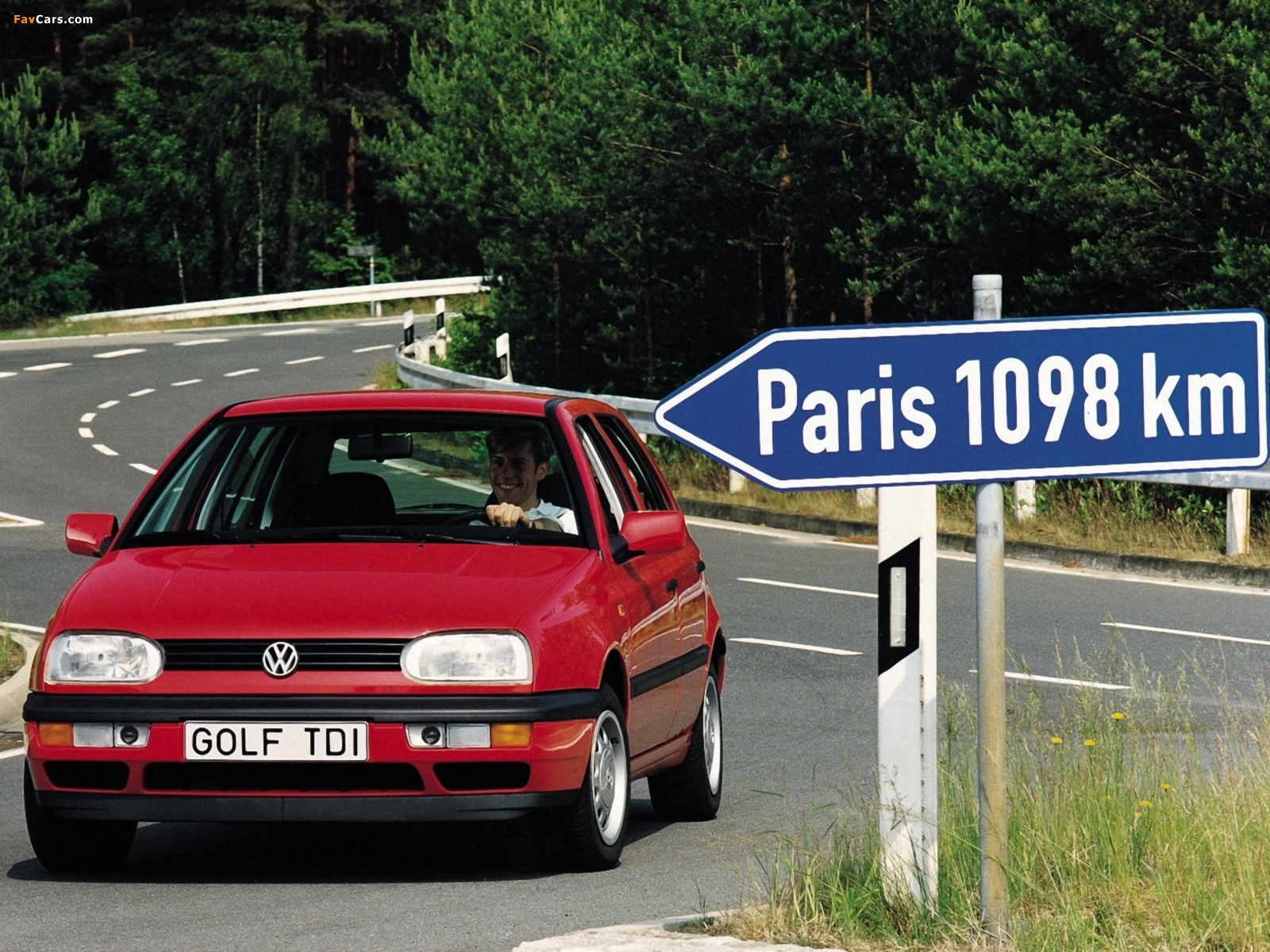 Photos of Volkswagen Golf 5-door (Typ 1H) 1991–97 (1600 x 1200)