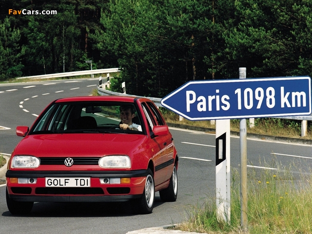 Photos of Volkswagen Golf 5-door (Typ 1H) 1991–97 (640 x 480)
