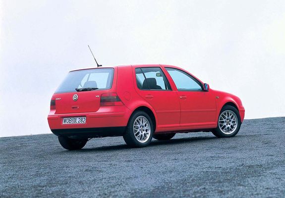 Photos of Volkswagen Golf 5-door (Typ 1J) 1997–2003