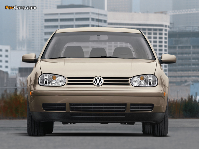 Photos of Volkswagen Golf 2.0 5-door US-spec (Typ 1J) 1999–2003 (640 x 480)