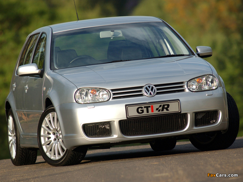 Photos of Volkswagen Golf GTI R ZA-spec (Typ 1J) 2003–04 (800 x 600)