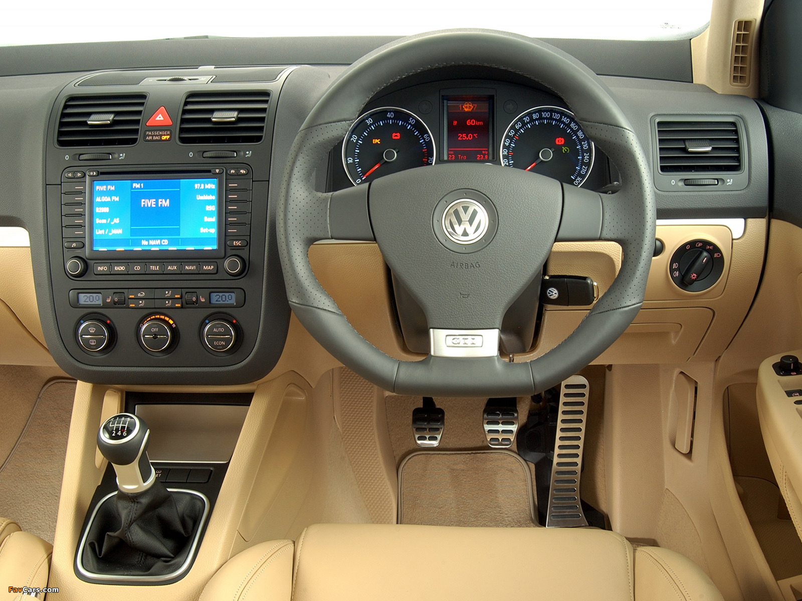 Photos of Volkswagen Golf GTI 5-door ZA-spec (Typ 1K) 2004–08 (1600 x 1200)