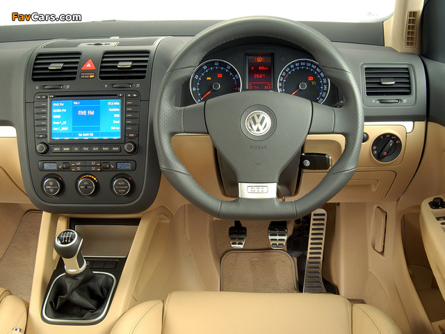 Photos of Volkswagen Golf GTI 5-door ZA-spec (Typ 1K) 2004–08 (640 x 480)