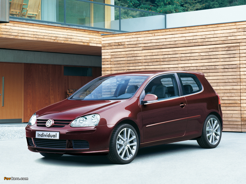 Photos of Volkswagen Golf Individual 3-door (Typ 1K) 2005–08 (1024 x 768)