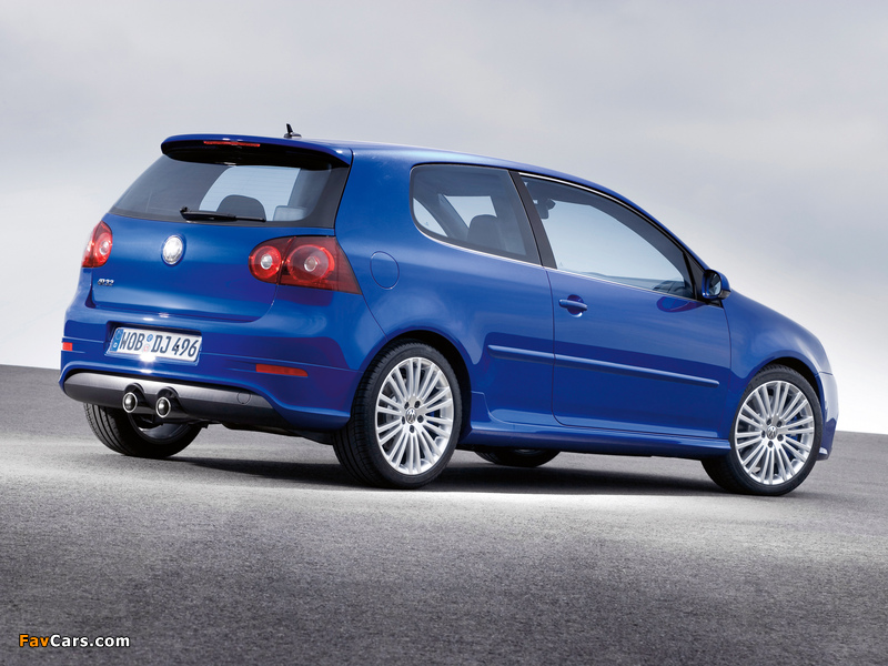 Photos of Volkswagen Golf R32 3-door (Typ 1K) 2006–08 (800 x 600)