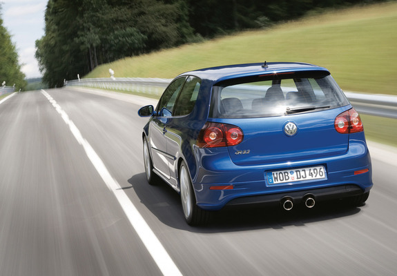 Photos of Volkswagen Golf R32 3-door (Typ 1K) 2006–08