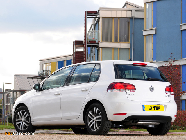 Photos of Volkswagen Golf 5-door UK-spec (Typ 1K) 2008 (640 x 480)