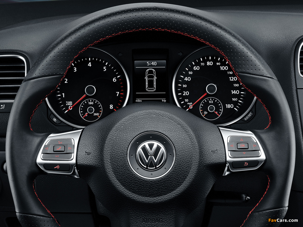 Photos of Volkswagen GTI 3-door (Typ 5K) 2009 (1024 x 768)