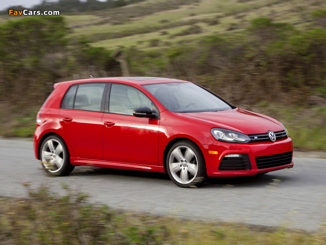 Photos of Volkswagen Golf R 5-door US-spec (Typ 5K) 2011 (640 x 480)