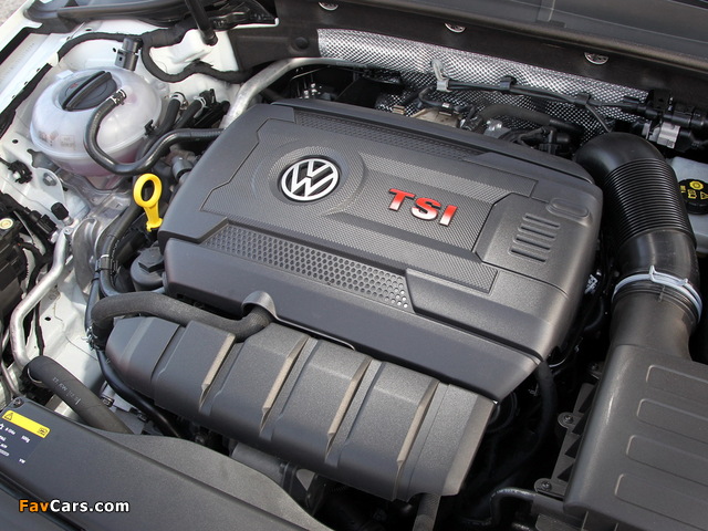 Photos of Volkswagen Golf GTI 3-door (Typ 5G) 2013 (640 x 480)