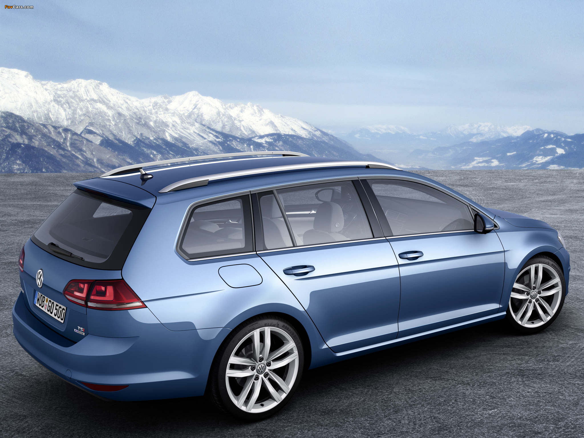 Photos of Volkswagen Golf TSI BlueMotion Variant (Typ 5G) 2013 (2048 x 1536)