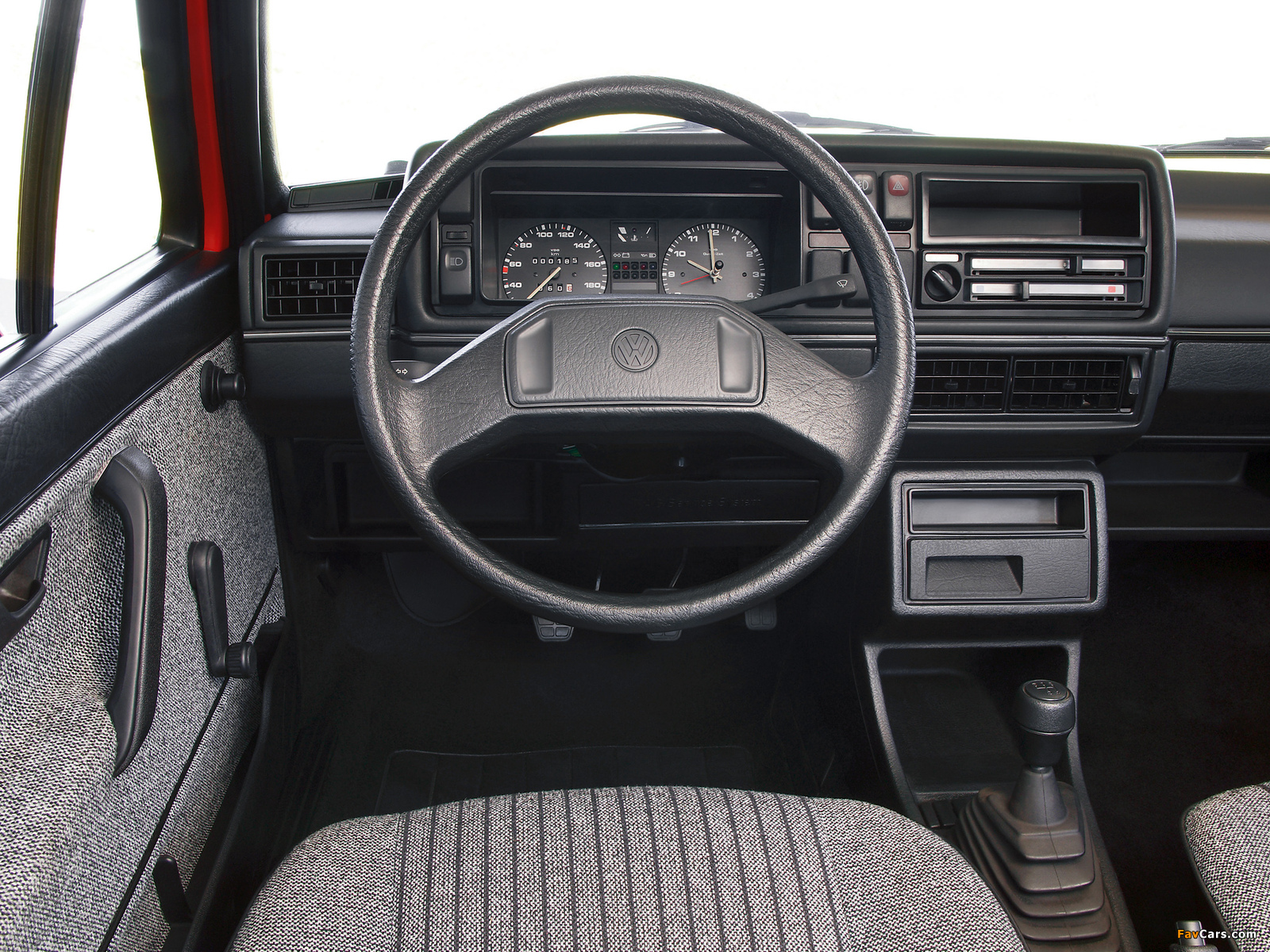 Pictures of Volkswagen Golf 5-door (Typ 19) 1983–87 (1600 x 1200)