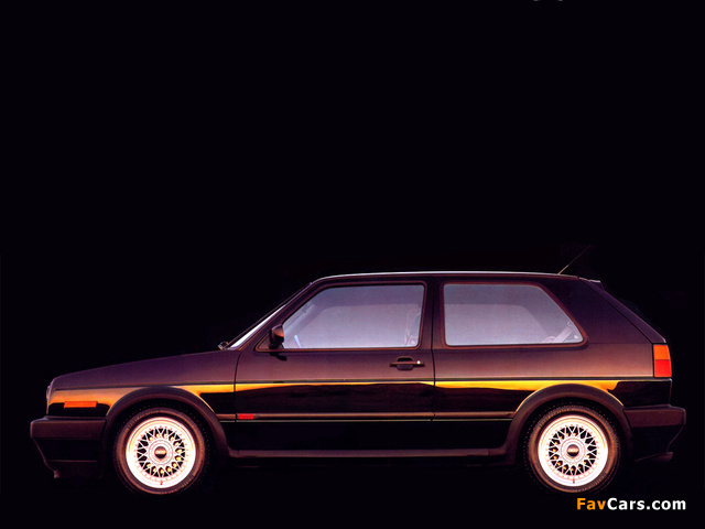 Pictures of Volkswagen GTI 3-door (Typ 1G) 1990–92 (640 x 480)
