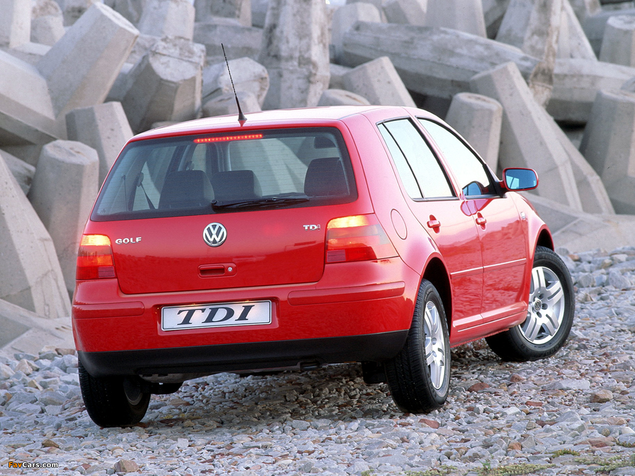 Pictures of Volkswagen Golf TDI 5-door ZA-spec (Typ 1J) 1997–2003 (1280 x 960)